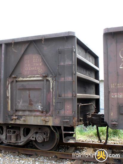 貨運(yùn)火車減震結(jié)構(gòu)圖片貨運(yùn)火車減震結(jié)構(gòu)圖片大全