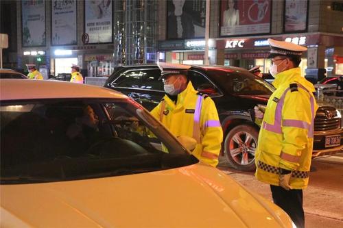 遷安貨運(yùn)司機(jī)遷安貨運(yùn)司機(jī)電話號(hào)碼