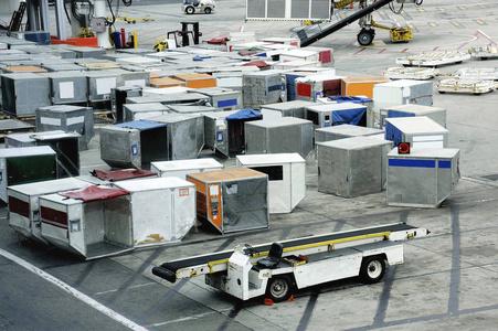 飛機(jī)貨運(yùn)箱飛機(jī)貨運(yùn)箱圖片