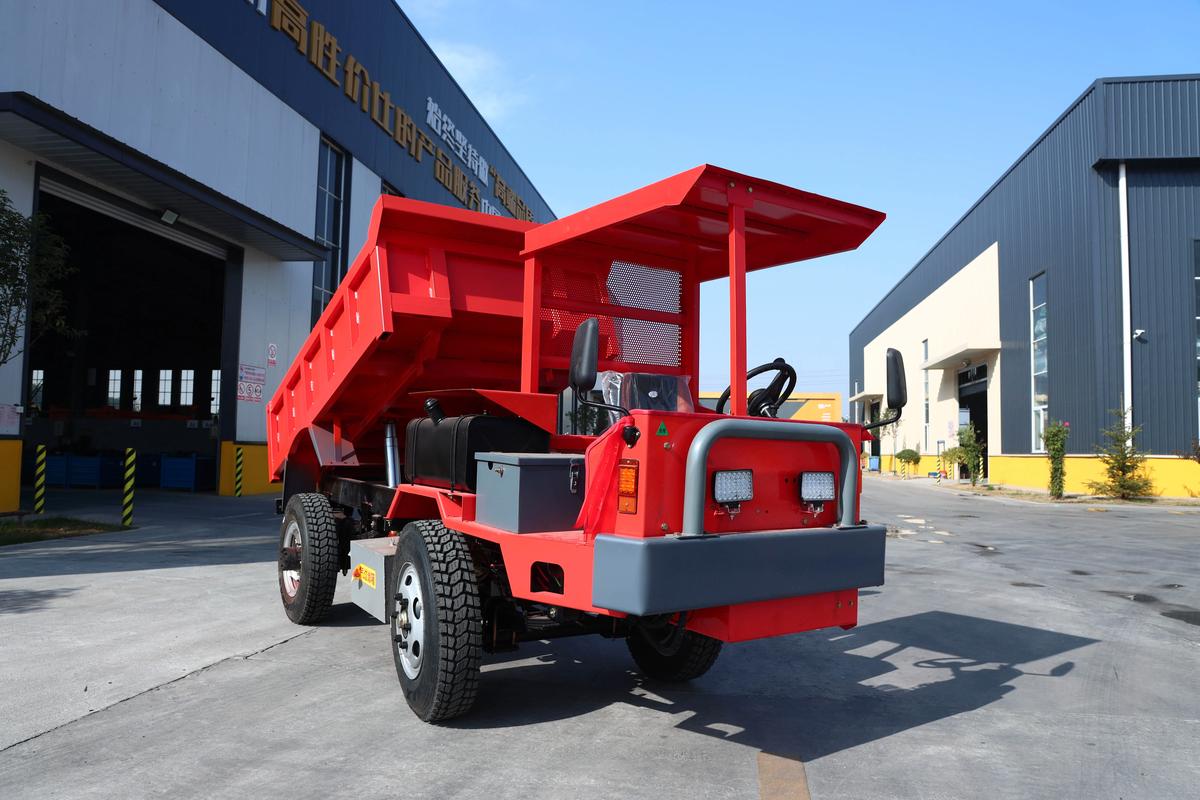 煤炭貨運(yùn)冬天煤炭運(yùn)輸一般用什么車